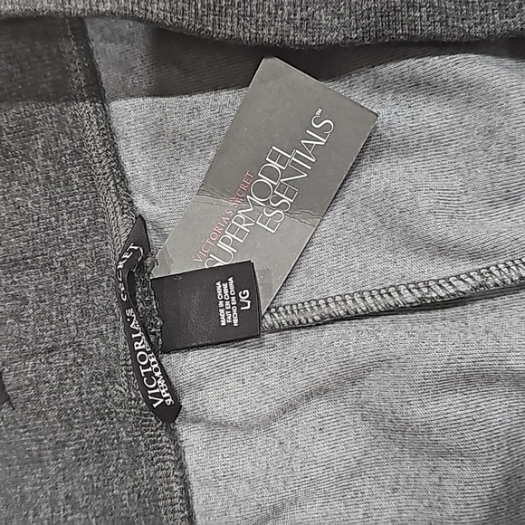 Victoria's Secret PINK Petite Jogger Sweatpants Grey - Picture 5 of 8